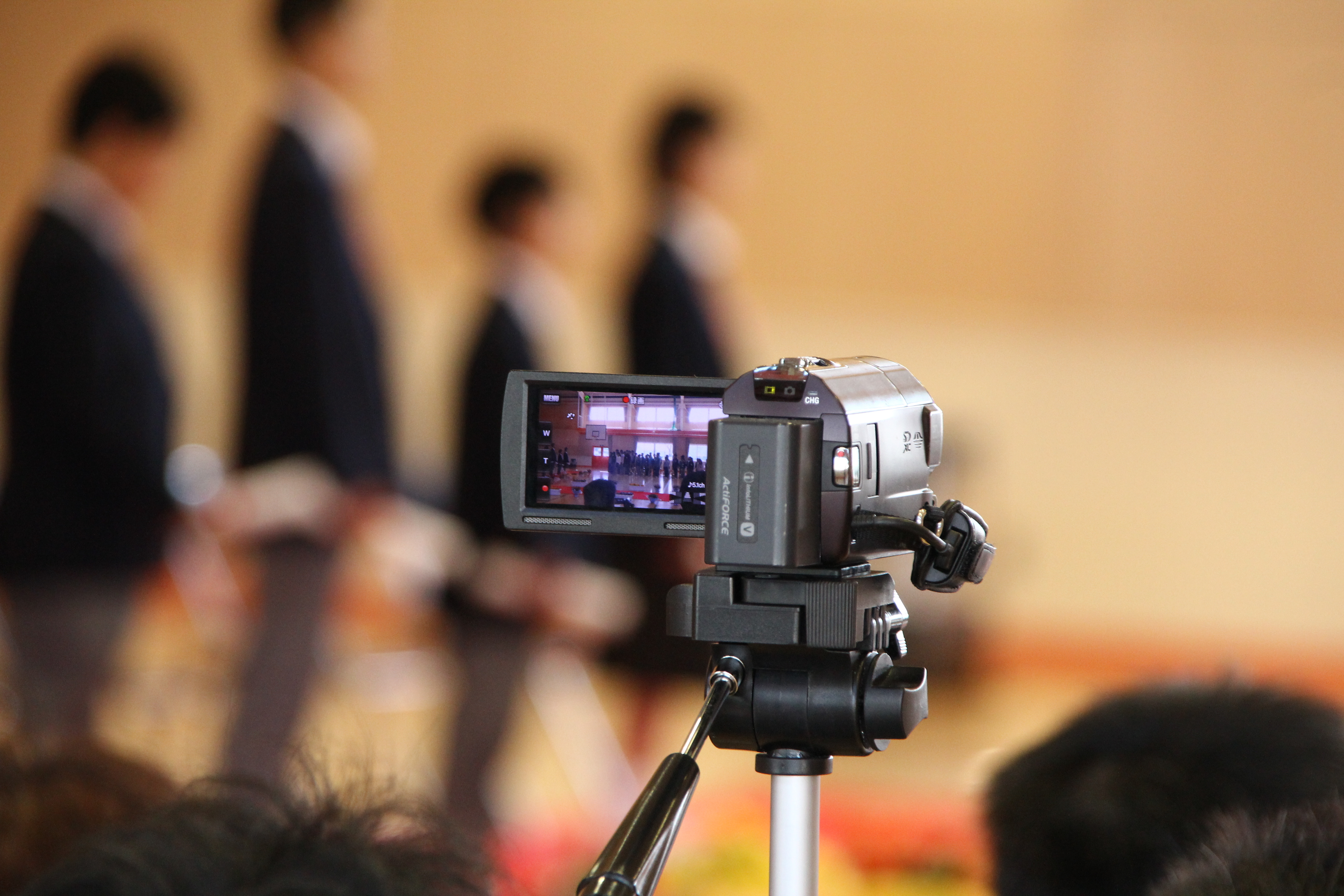 結婚式まで連れて